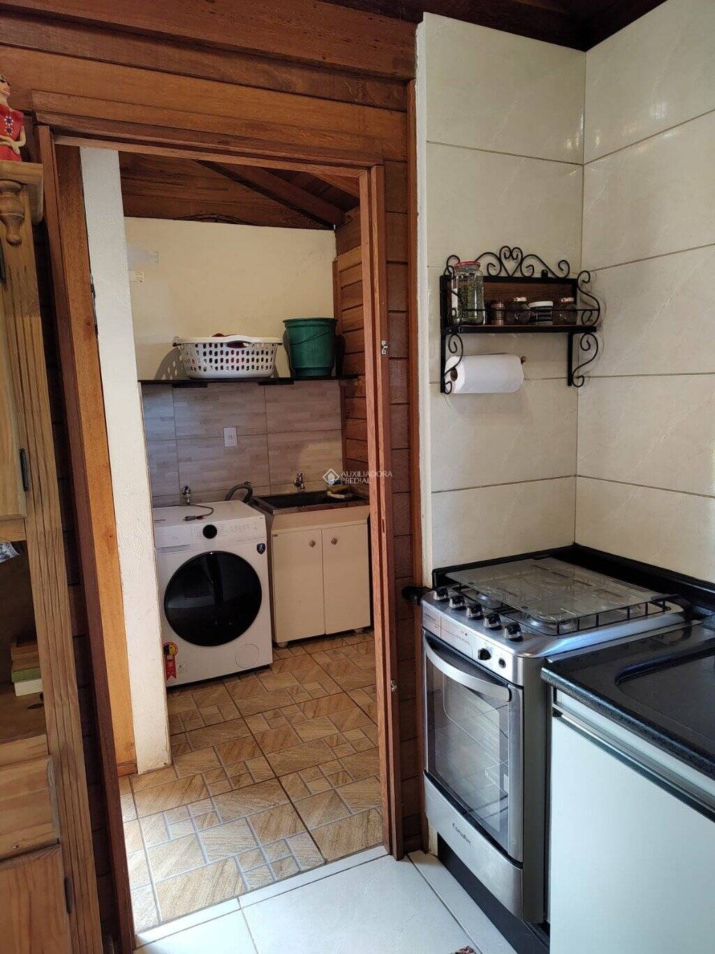 Casa à venda com 3 quartos, 100m² - Foto 50