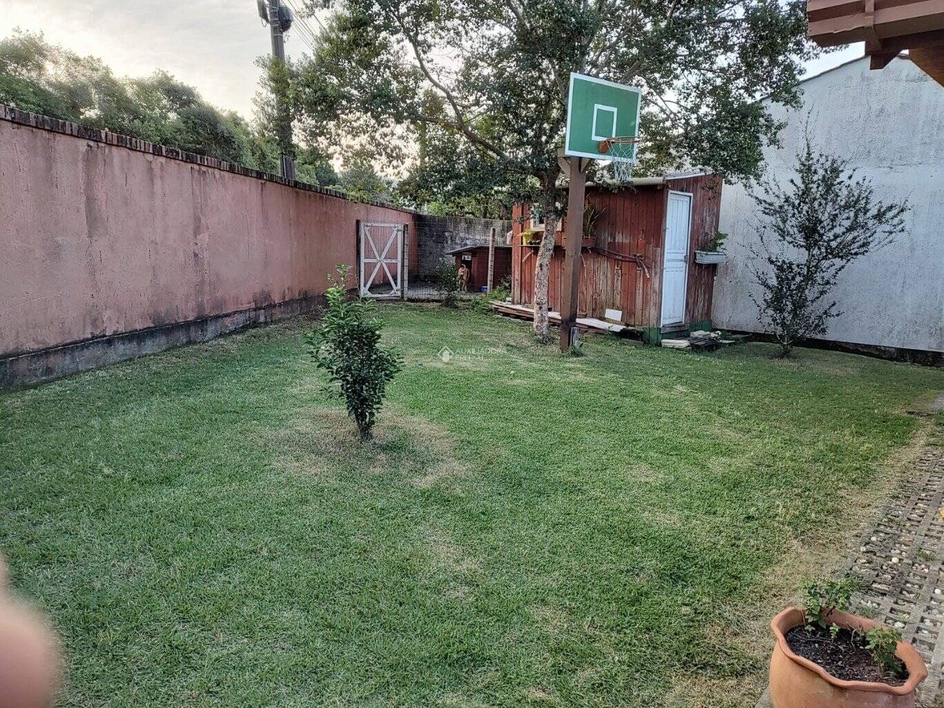 Casa à venda com 3 quartos, 100m² - Foto 30