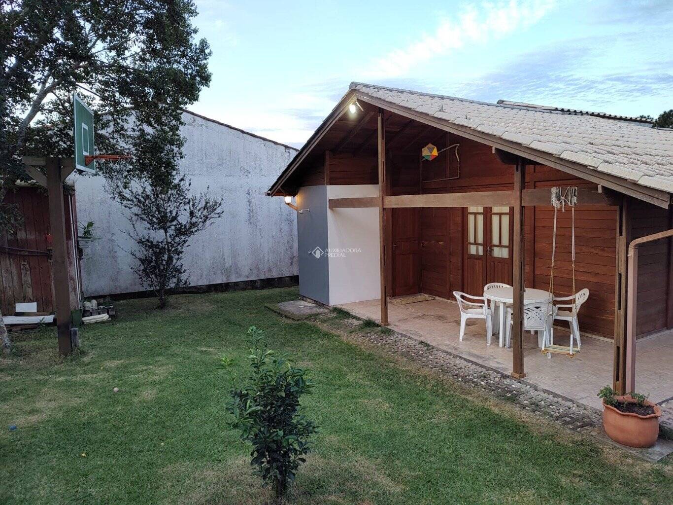 Casa à venda com 3 quartos, 100m² - Foto 49