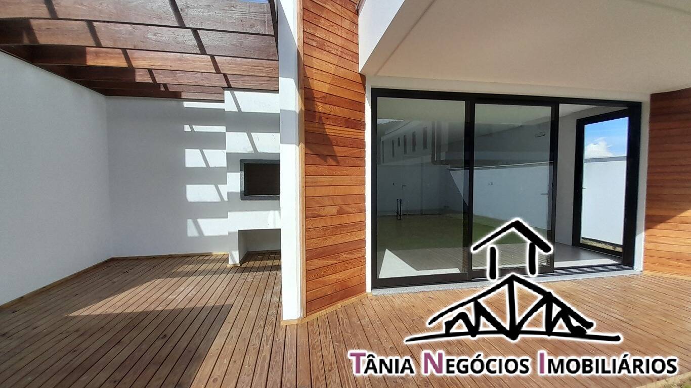 Casa à venda com 3 quartos, 180m² - Foto 5